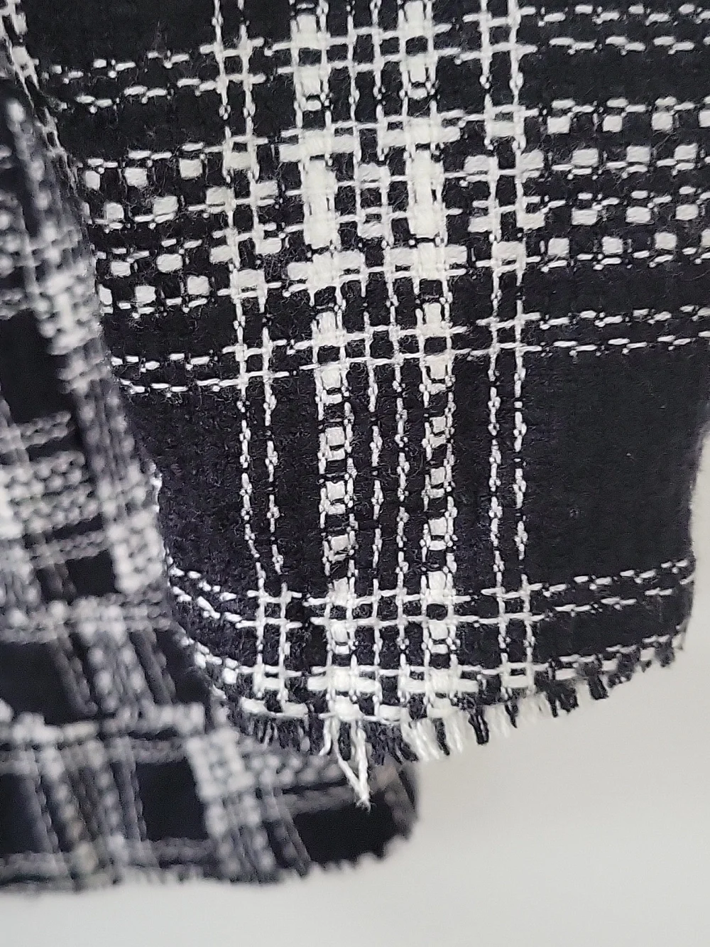 White House Black Market Plaid Tweed Jacket, Size 14 - Picture 5 of 8